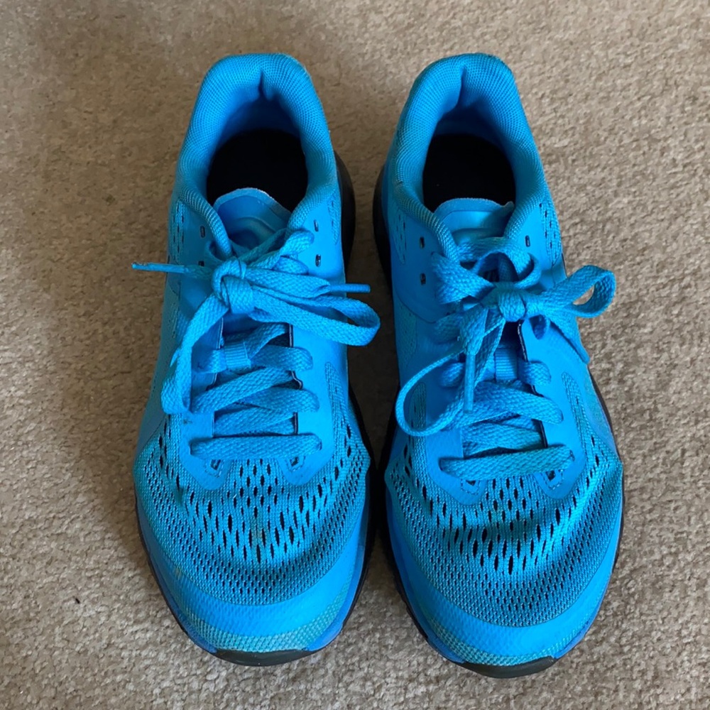 Nike Air Max Turquoise kids size 3.5/women’s 5